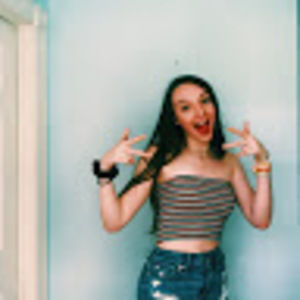 Meet your Posher, Julia